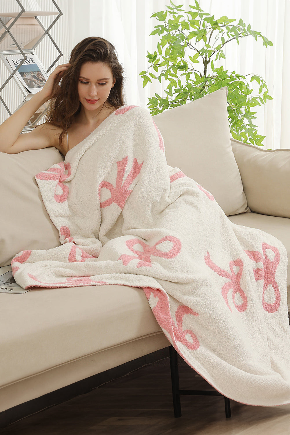 Pink 127*152cm Bow Printed Cozy Soft Throw Blanket