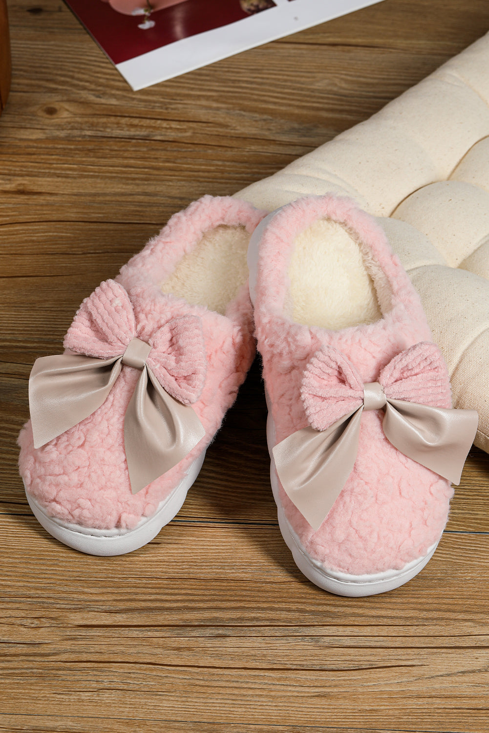 Pink Contrast Bowknot Applique Plush Winter Slippers